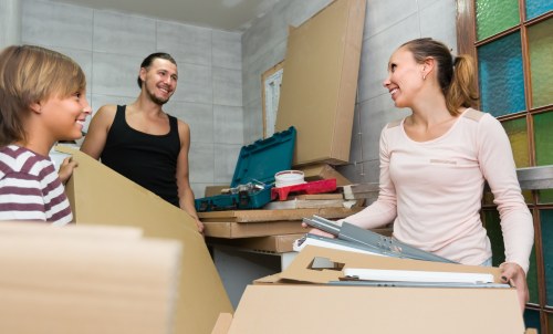 Local house removal team planning a move in St Johns Wood